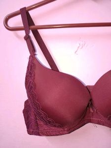 New with tag Burgundy Lace Bra