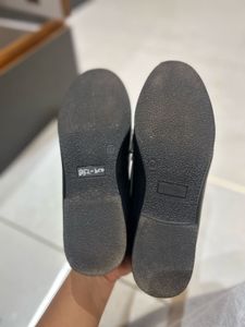 ZAIRA Black Women Loafer
