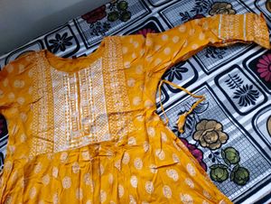 Anarkali Kurti With Dupatta ❤️