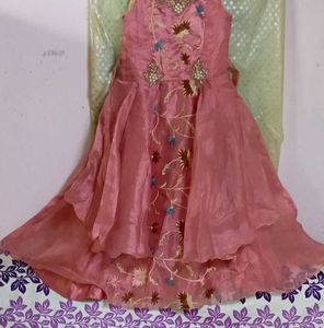 Very Beautiful Party Wear Gown