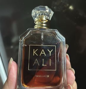 Kayali Vanilla 10 mL Sample