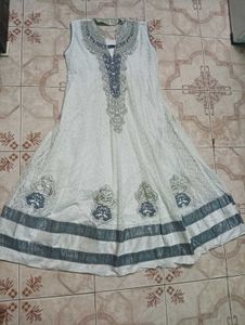 Elegant Embroidered Kurta