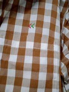Men Casual Checks Shirt