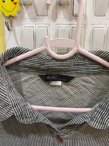 Striped Button-Down Shirt 34-36
