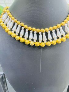 DIY Beauty Neckpiece