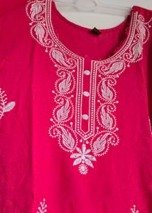 Elegant Pink Embroidered Kurta