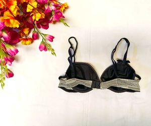 🇳🇿💫💗 Plaid Bra with Black Trim