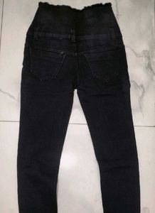Combo Of Sleeveless T- Shirt &amp; High Waist Jeans