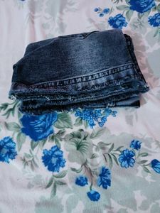 Trendy Black Denim Shorts