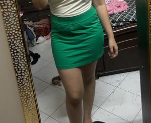 H&M Green Bodycon Skirt- SizeM- Fits Waist30- New
