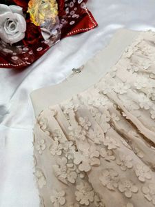 Beige Floral Mini Skirt🤍