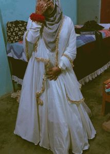 Elegant White &amp; Gold Ethnic Gown