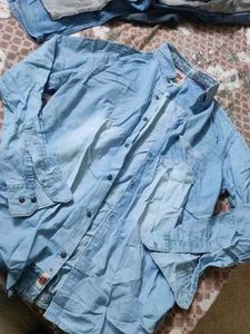 Levi&#39;s Denim Shirt