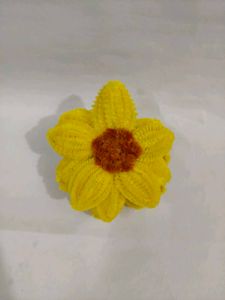 Handcrafted sunflower hair clutcher
