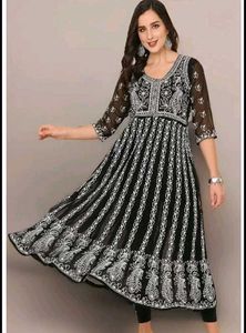 Black Embroidered Kurta