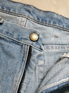 Used Shorts For Men With Obvious Flaws