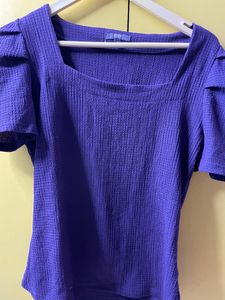 CODE Women&#39;s purple Solid Square Neck short Sleeve Top