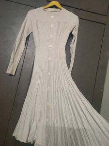 LIGHT BEIGE WOOLEN DRESS