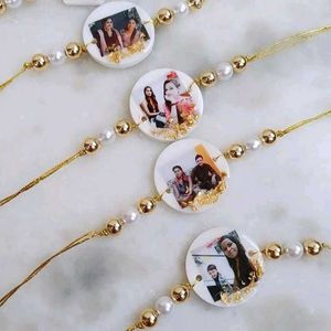 1 Photo Rakhi