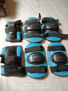 Used 7-9 Years Roller Skates &amp; Safety Kit Includes
