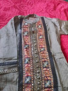 Elegant Embroidered Kurta