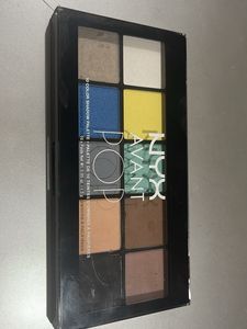 NYX Avant Pop Eyeshadow Palette