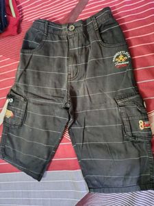 Boys Striped Shorts / Capri