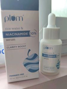 Plum - 10% Niacinamide Face Serum - 30ml