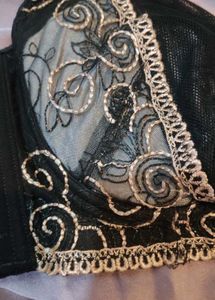 black embrodery bra