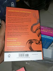 A Court of Thorns and Roses Set