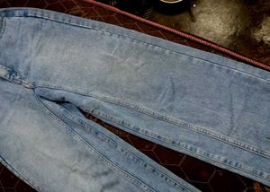 Wide Leg Light Wash Jeans