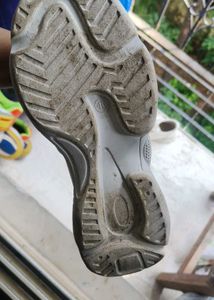 🔥 Sale 🔥Stylish White Sneakers for women