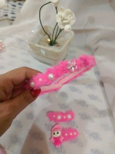 Combo Of 2 cute Pink Hairband+Hair clips
