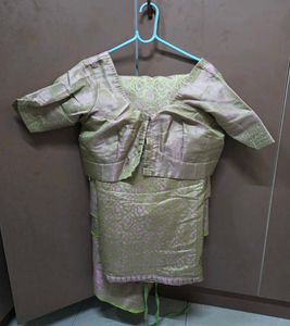 Ready to wear silk blend saree w matching blouse