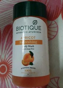 Biotique Apricot Body Wash
