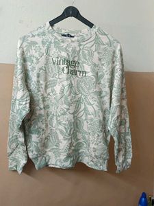 Vintage Charm Floral Sweatshirt