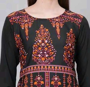 Elegant Black Floral Print Kurti