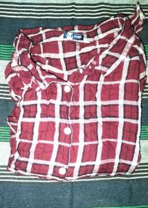 Patterned Women&#39;s Top