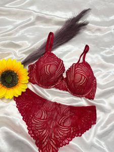 Red Lace Lingerie Set