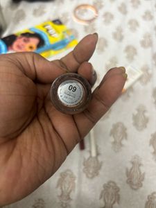 Makeup kit for sale!