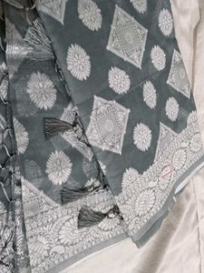 Elegant Grey Saree