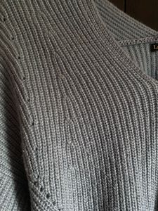 🩶 Chunky Knit Ribbed Sweater (Soft Blue)