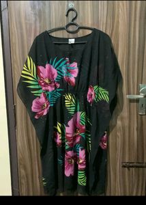 Kuttan L Size Beach Wear Dress With Nail Polish