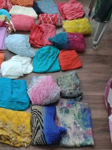 Assorted Women's Dupattas 50 per piece