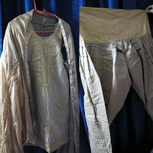 Pakistani Suit For Summers