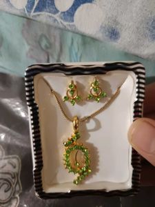 Green Jewelry Set