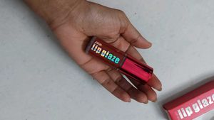 NYKAA Lip Glaze