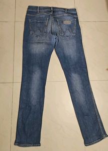 Combo: 2 Stylish Wrangler Jeans + 1 Shorts