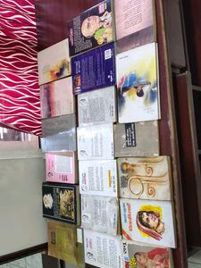 Any 3books @100rs