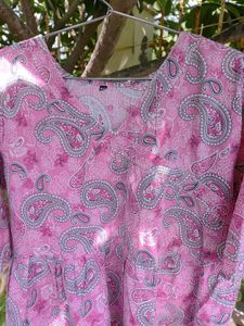 Pink Paisley short kurti